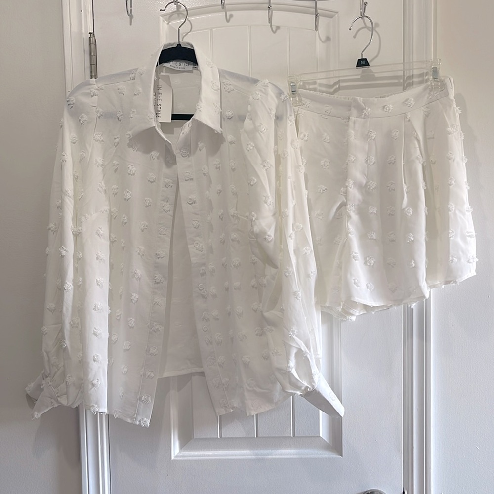 NWT “In My Style” 2 piece white polka dot set button long sleeve top with shorts